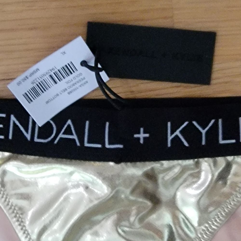 KENDALL + KYLIE gold Peekaboo Swim top  Peekaboo Bottom very relaxing $99 junior - Picture 10 of 13